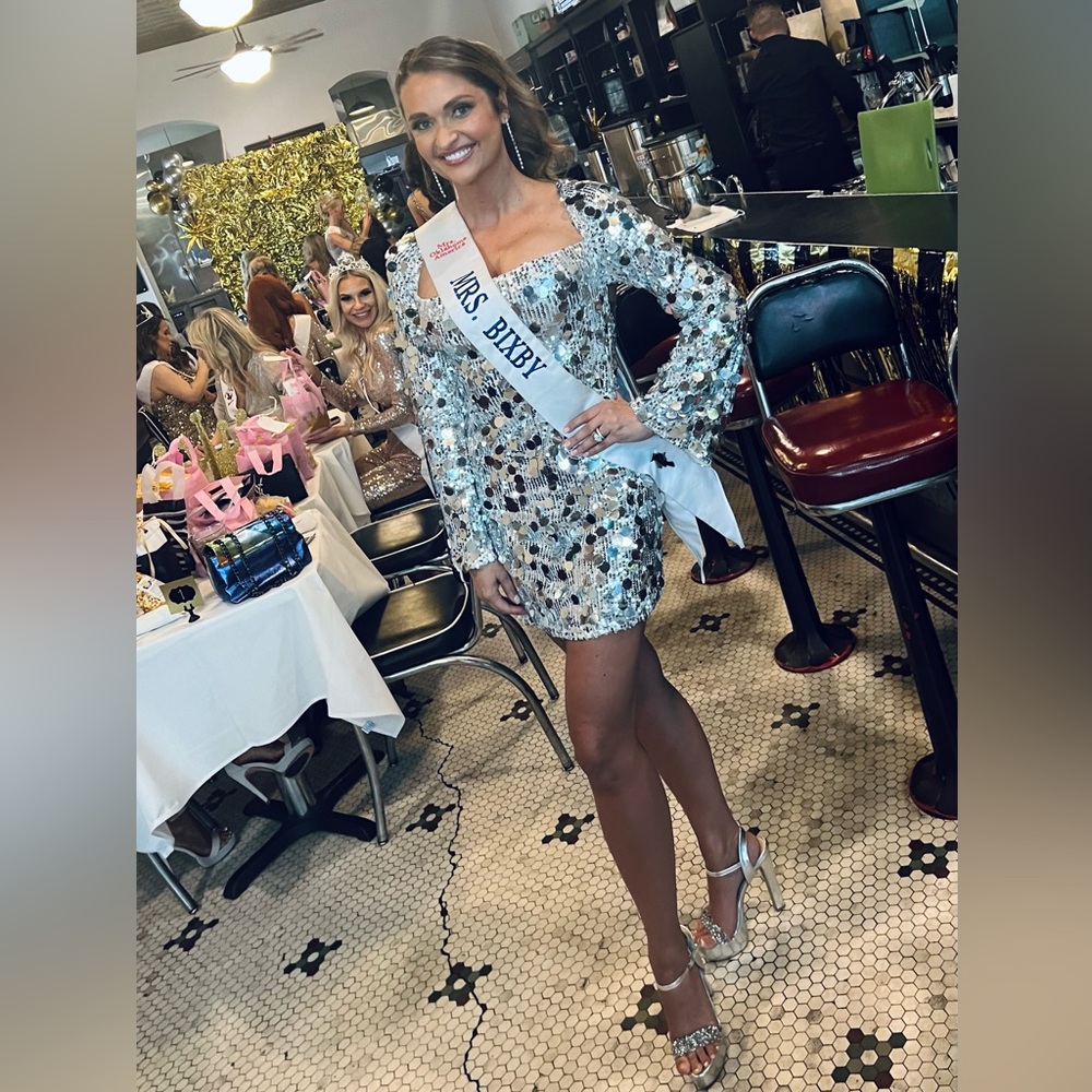 Marienne Silver Sequin Long Sleeve Mini Dress